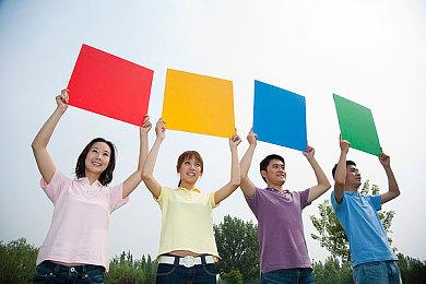 互动视觉游戏《那年夏末》Steam页面上线 发售日期待定